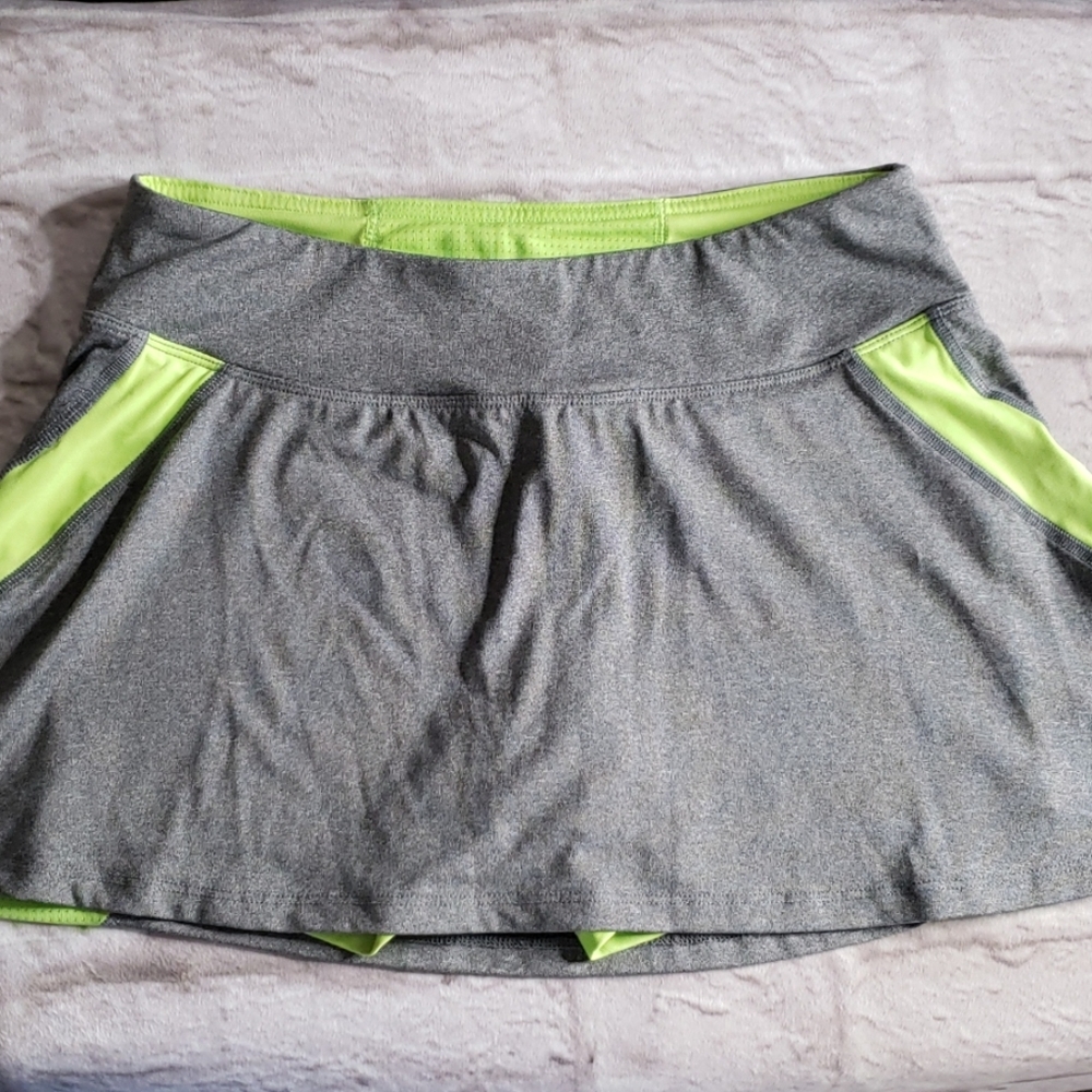 Champion Workout Skort in EUC